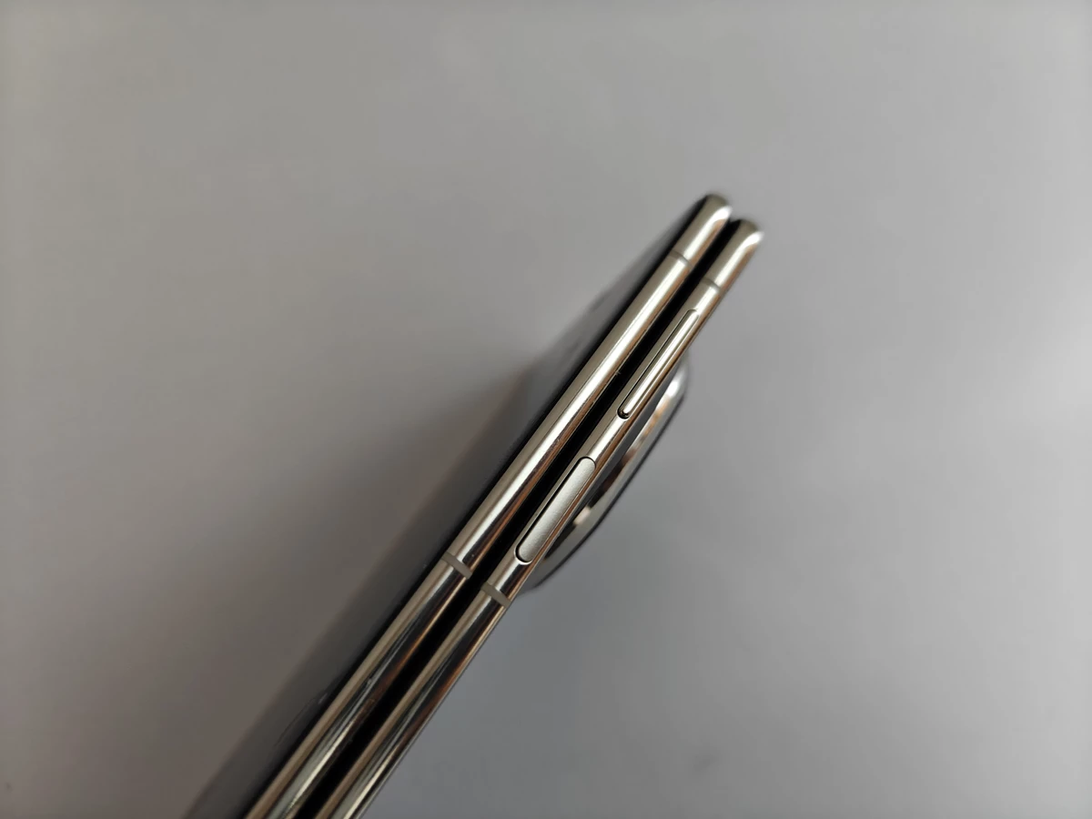 Обзор смартфона Huawei Mate X6 — раскладушки возвращаются Обзор смартфона Huawei Mate X6 — раскладушки возвращаются