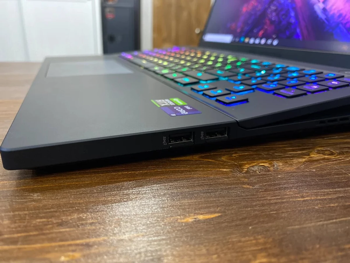 Процессор Intel® Core™ серии Н 11-го поколения — восходящая звезда мобильных процессоров Процессор Intel® Core™ серии Н 11-го поколения — восходящая звезда мобильных процессоров
