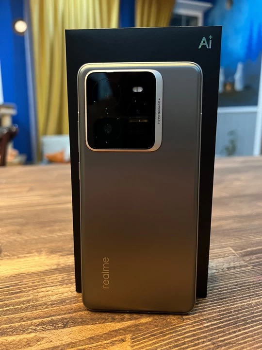 Первый взгляд на realme GT 7 Pro — настоящий флагман на Snapdragon 8 Elite Первый взгляд на realme GT 7 Pro — настоящий флагман на Snapdragon 8 Elite