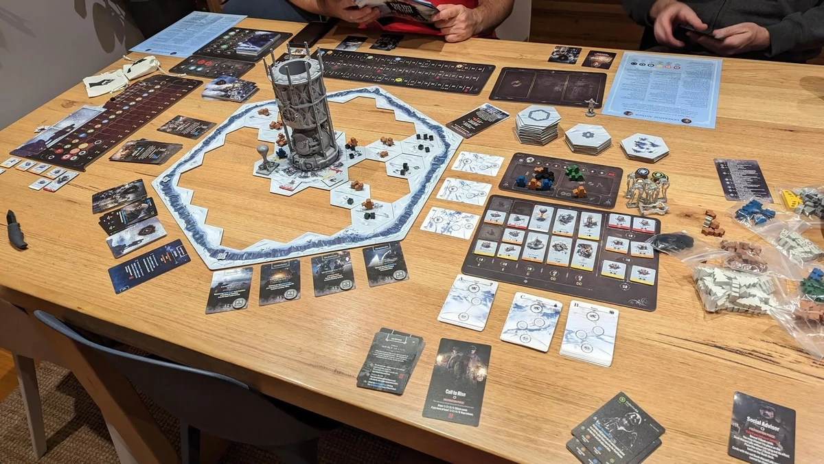 Frostpunk: Настольная игра на русском языке уже доступна для предзаказа Frostpunk: Настольная игра на русском языке уже доступна для предзаказа