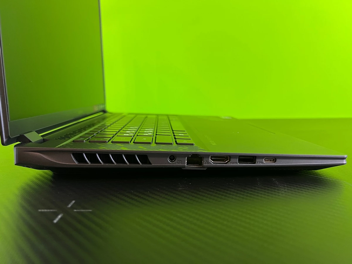 Обзор игрового ноутбука AORUS 16X (2024) компании GIGABYTE Обзор игрового ноутбука AORUS 16X (2024) компании GIGABYTE