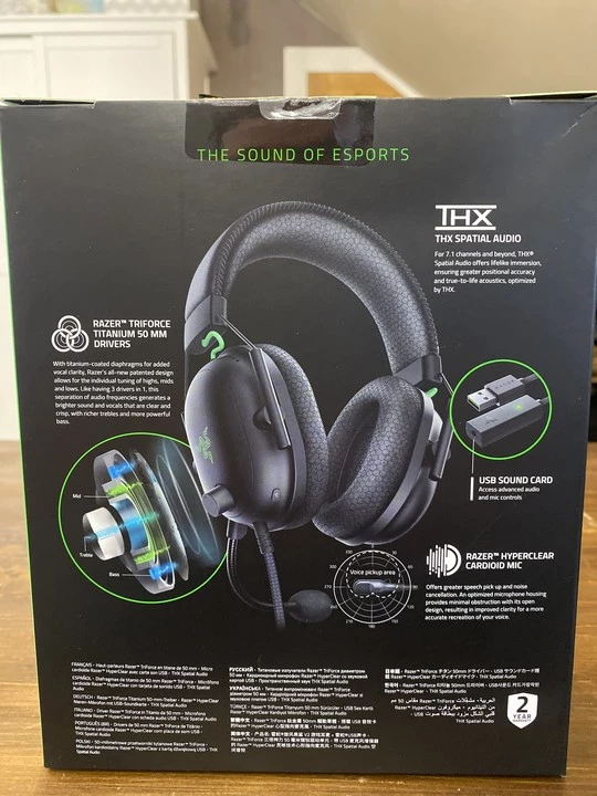 Обзор Razer Blackshark V2 + USB Sound Card - игровая гарнитура без RGB Обзор Razer Blackshark V2 + USB Sound Card - игровая гарнитура без RGB
